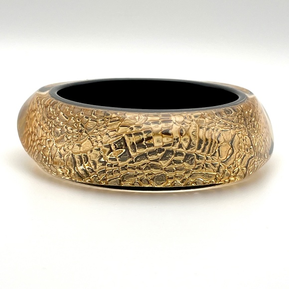 Jewelry - Vintage Mid-century Modern lucite Slip-on Bangle